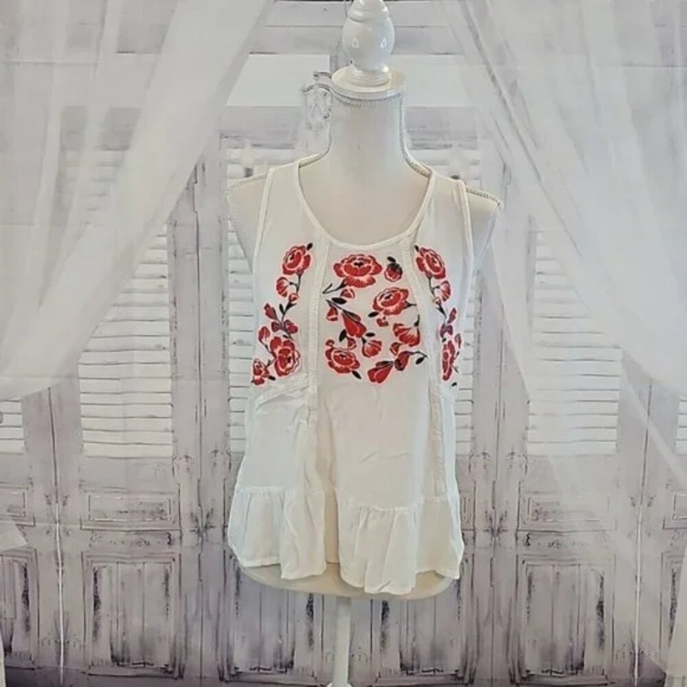 Xhilaration Embroidered Tank Top